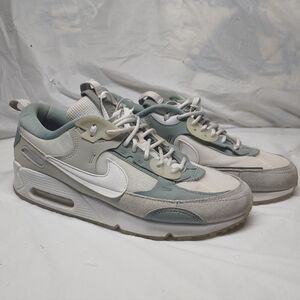 Women’s Size 10 Nike Air Max 90 DM9922-105 Size 10